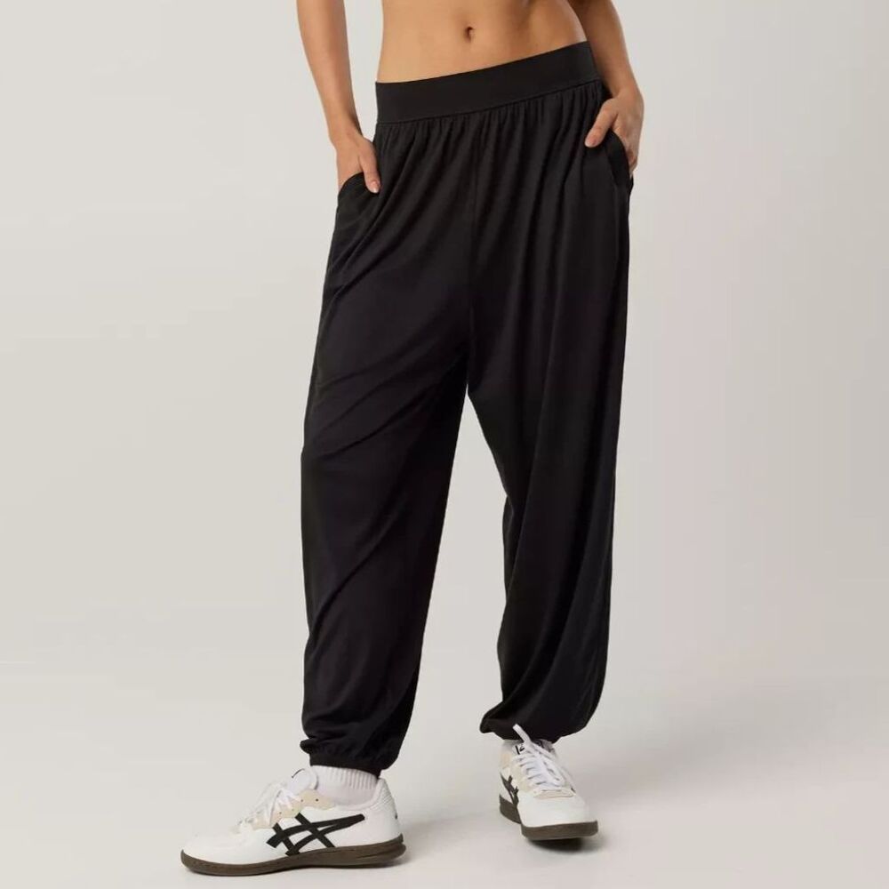 American Eagle Outfitters Black Harem Jogger Pants Women’s Size M Flowy Boho